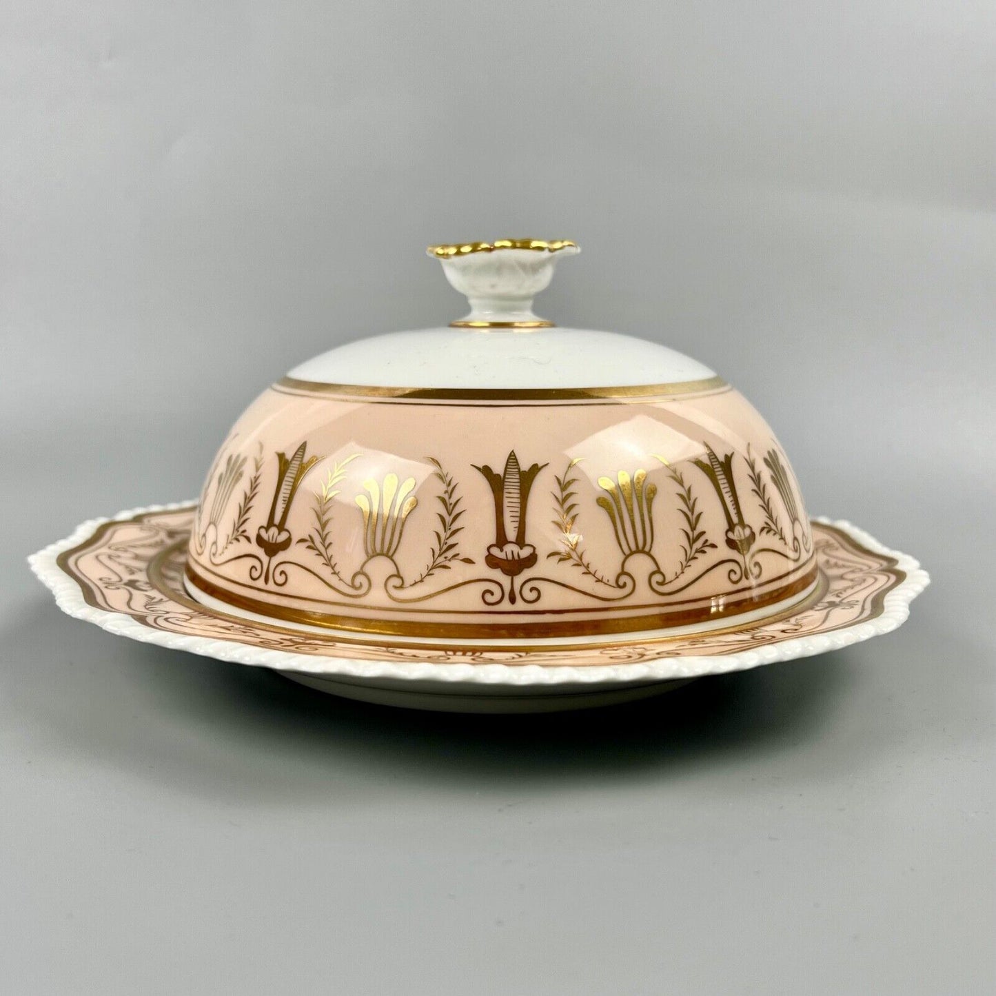 Barr Flight & Barr muffin dish with rich gilt decoration on salmon ground. c1805