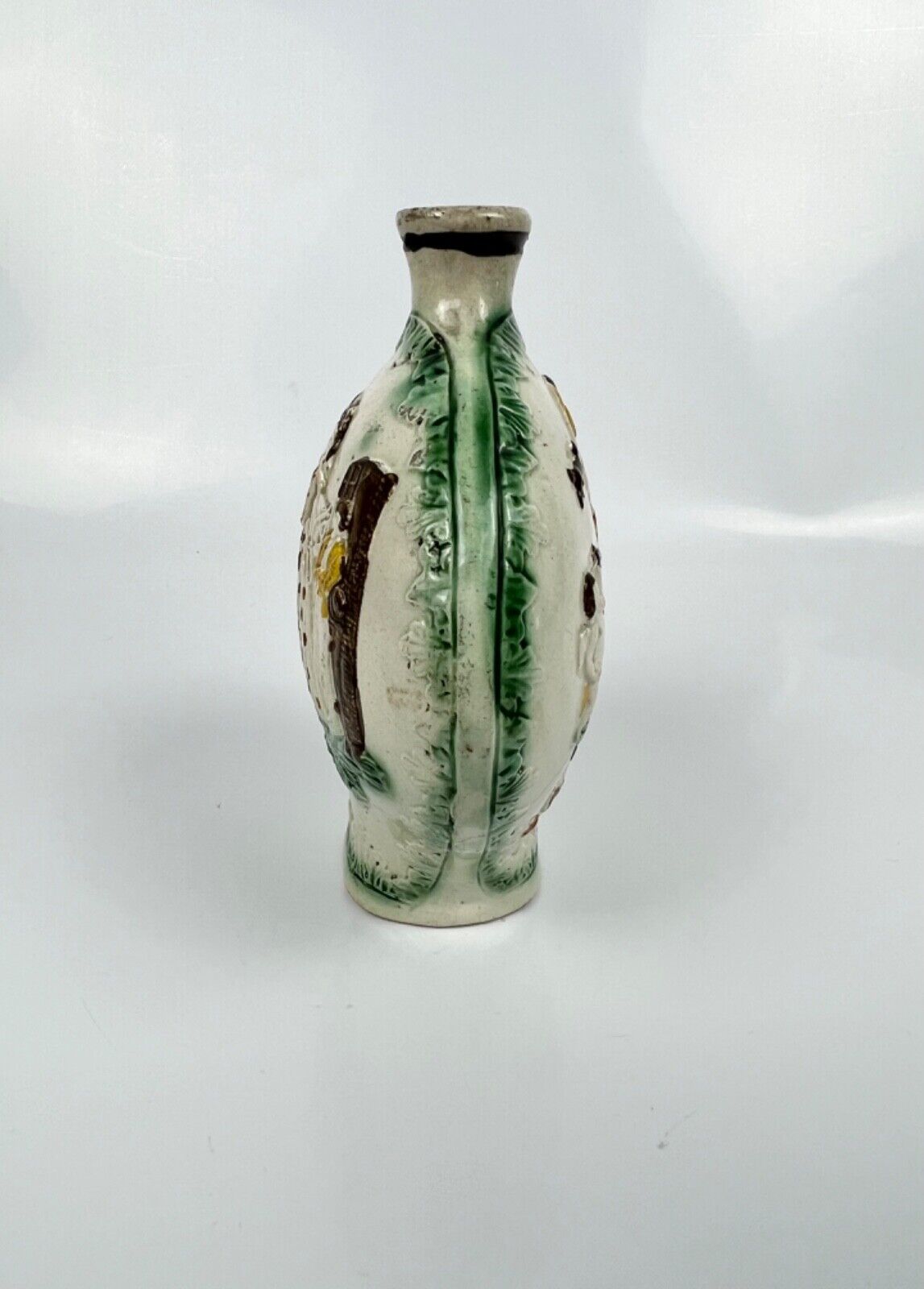 A rare Gretna Green marriage flask painted in pratt colours. c.1790