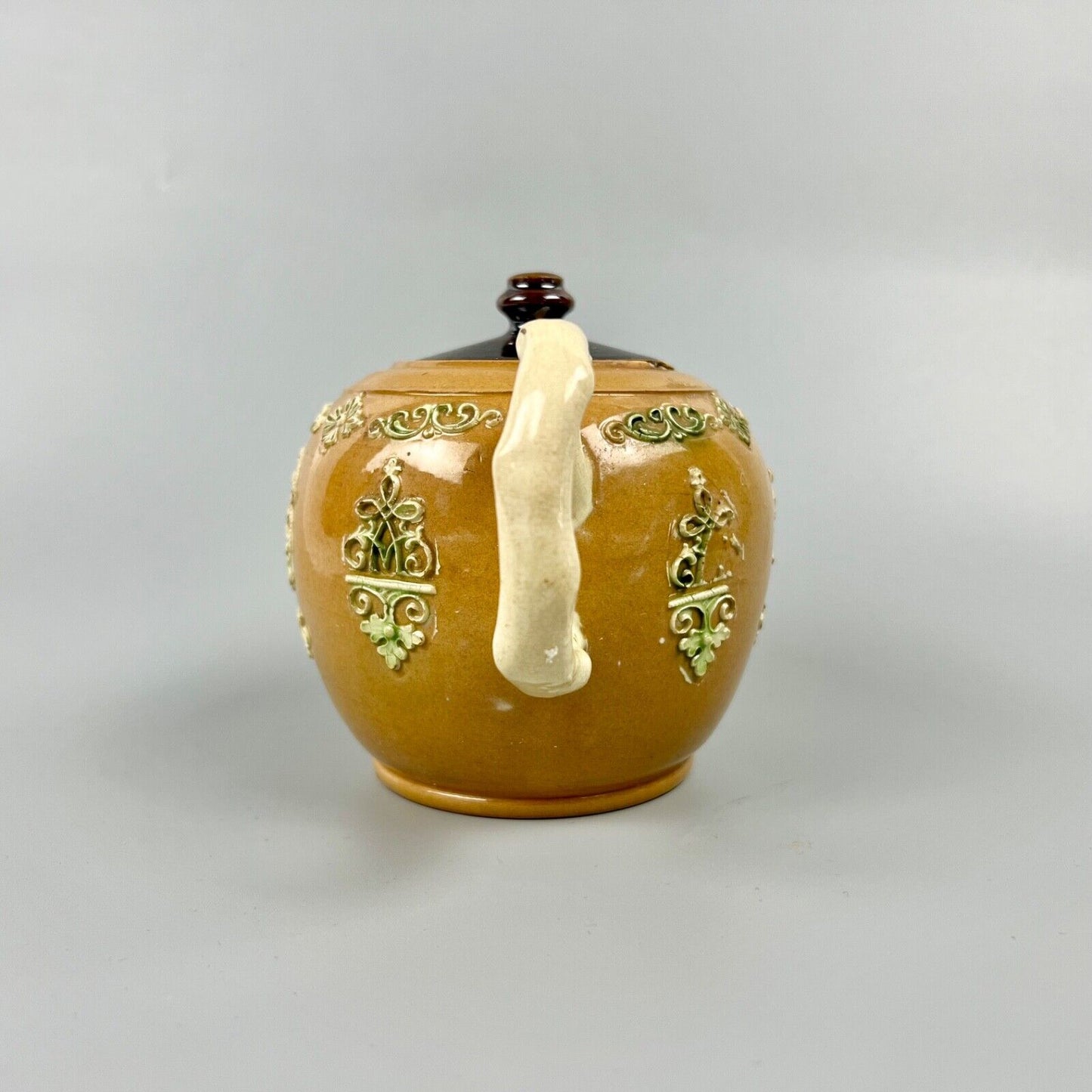 Whieldon-style Staffordshire sprigged teapot and associated cover c.1745-50