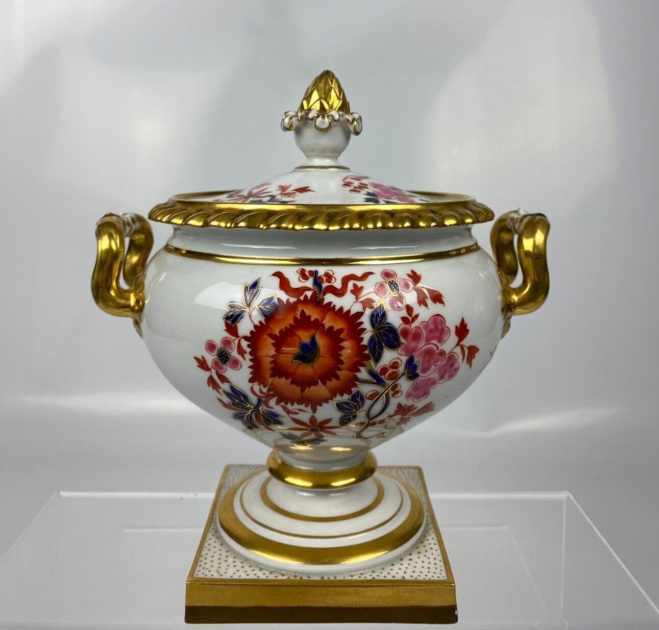 FLIGHT BARR AND BARR PAIR OF SAUCE TUREENS PAINTED WITH JAPANESE FLOWERS C.1815