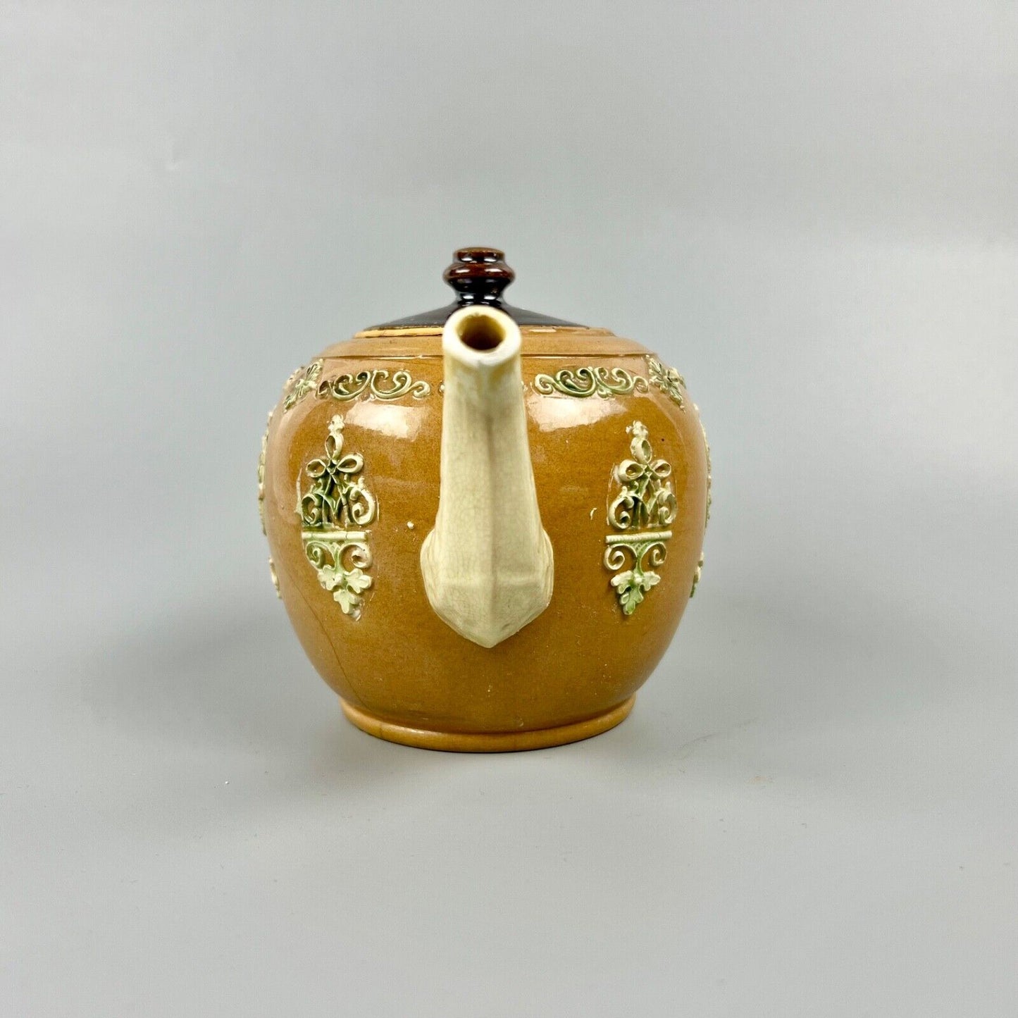 Whieldon-style Staffordshire sprigged teapot and associated cover c.1745-50
