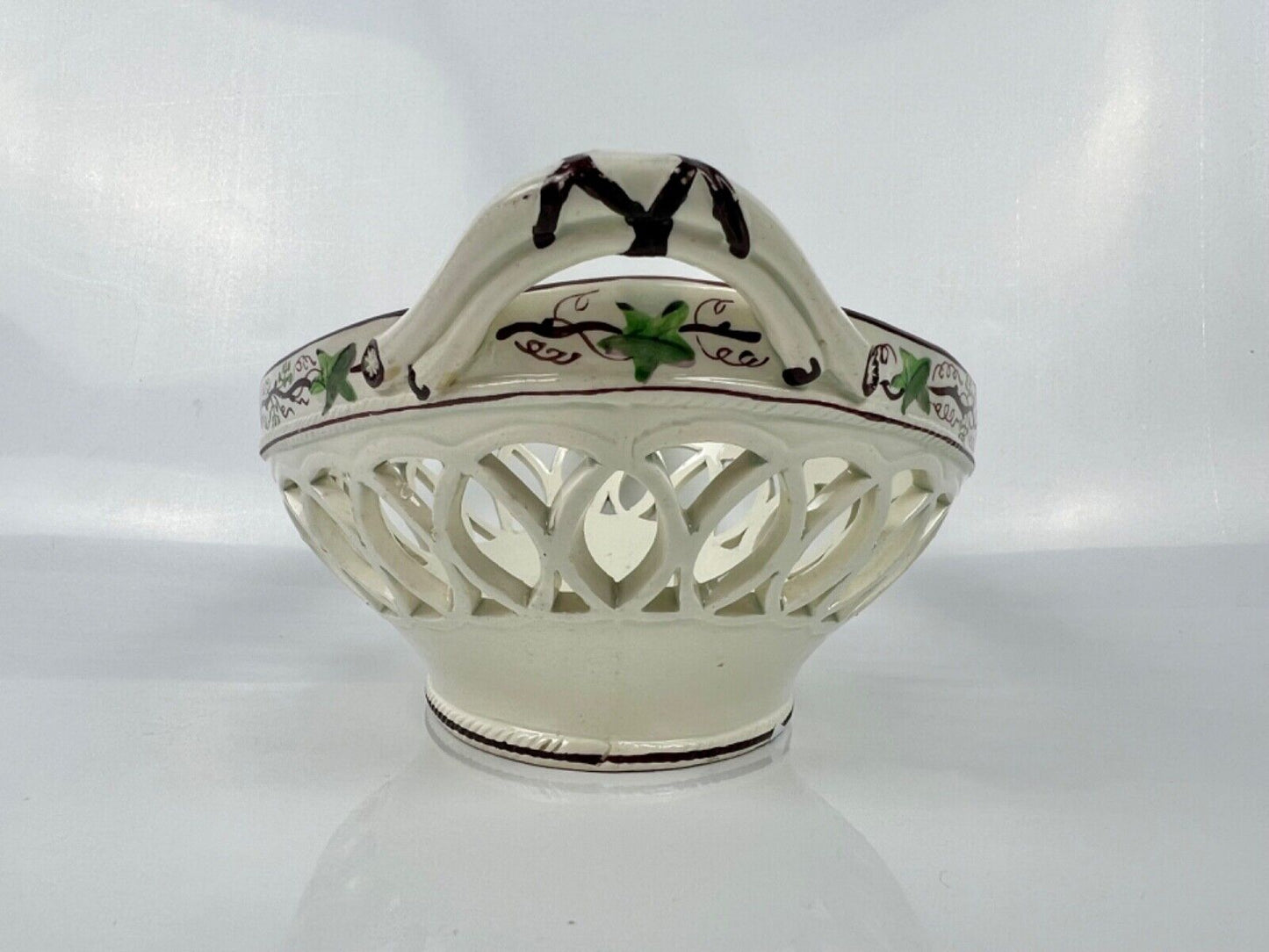 A fine Thomas Fell & Co Newcastle transfer-printed and hand-painted basket c1817