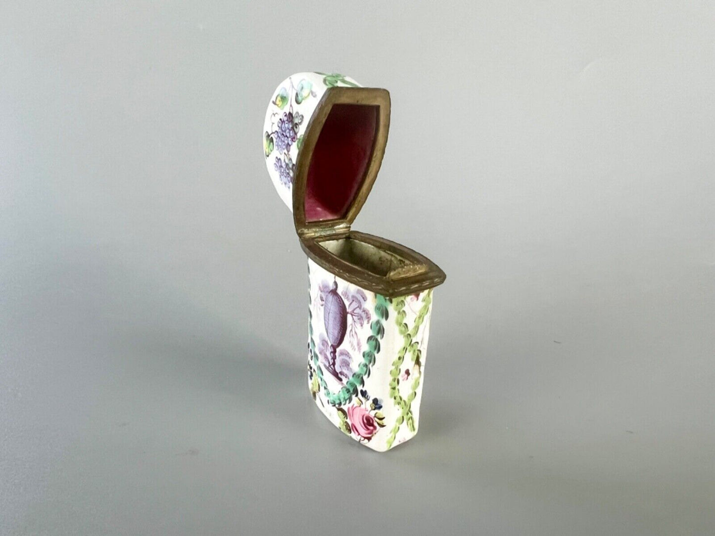 A rare c1775 Birmingham/South Staffs enamel scent bottle case