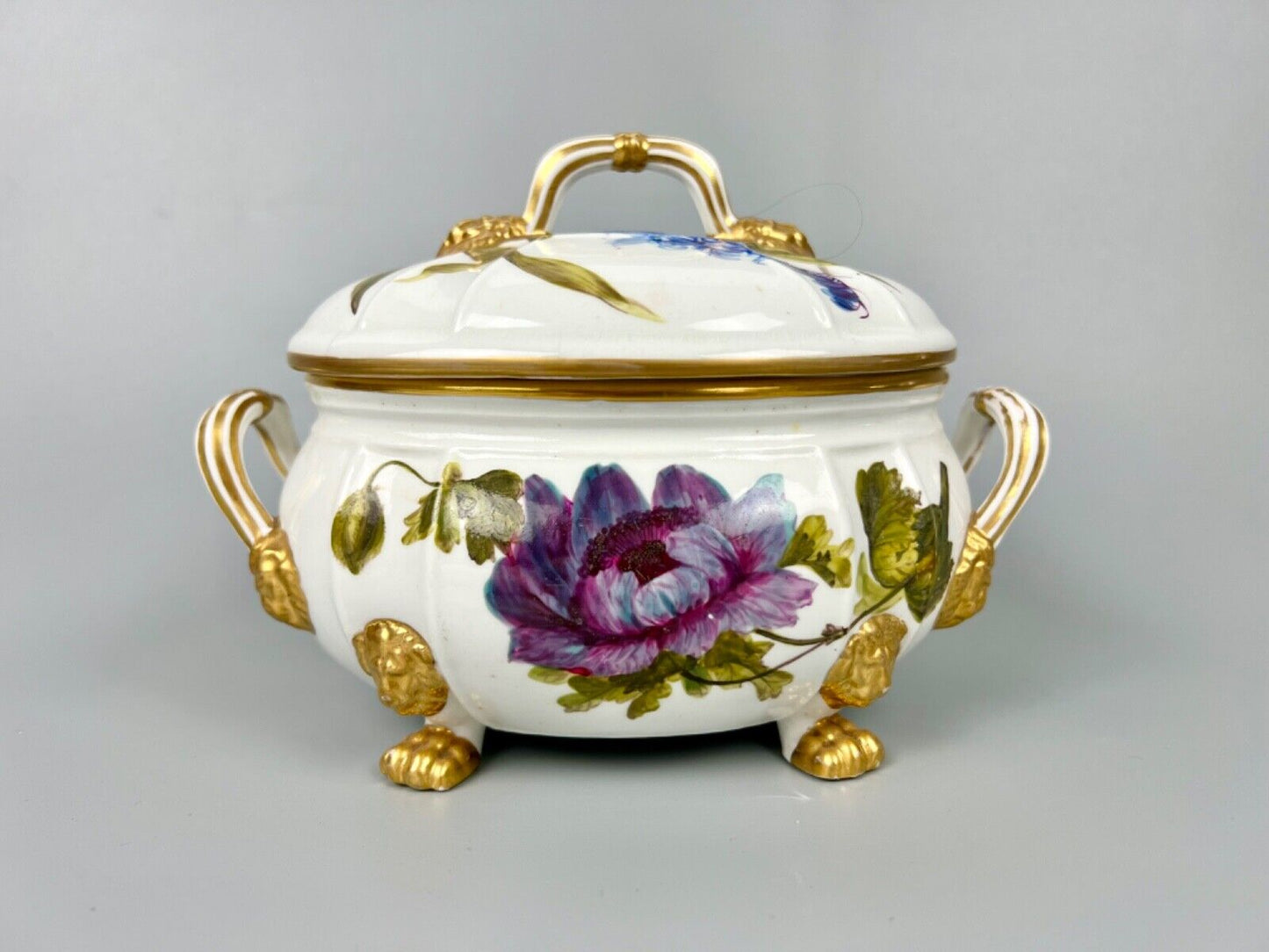 A superb Derby Quaker Pegg-painted botanical sauce tureen. c.1815